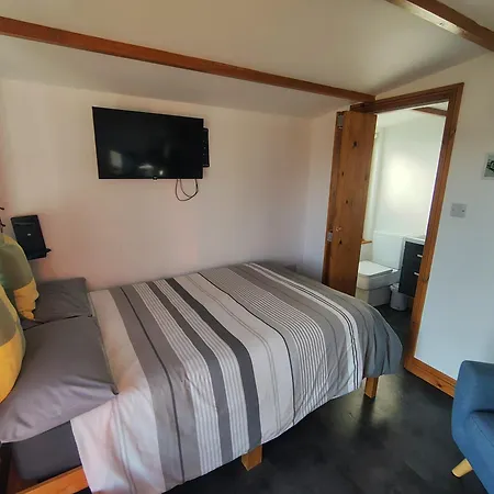 Chalé Butterfly Millom